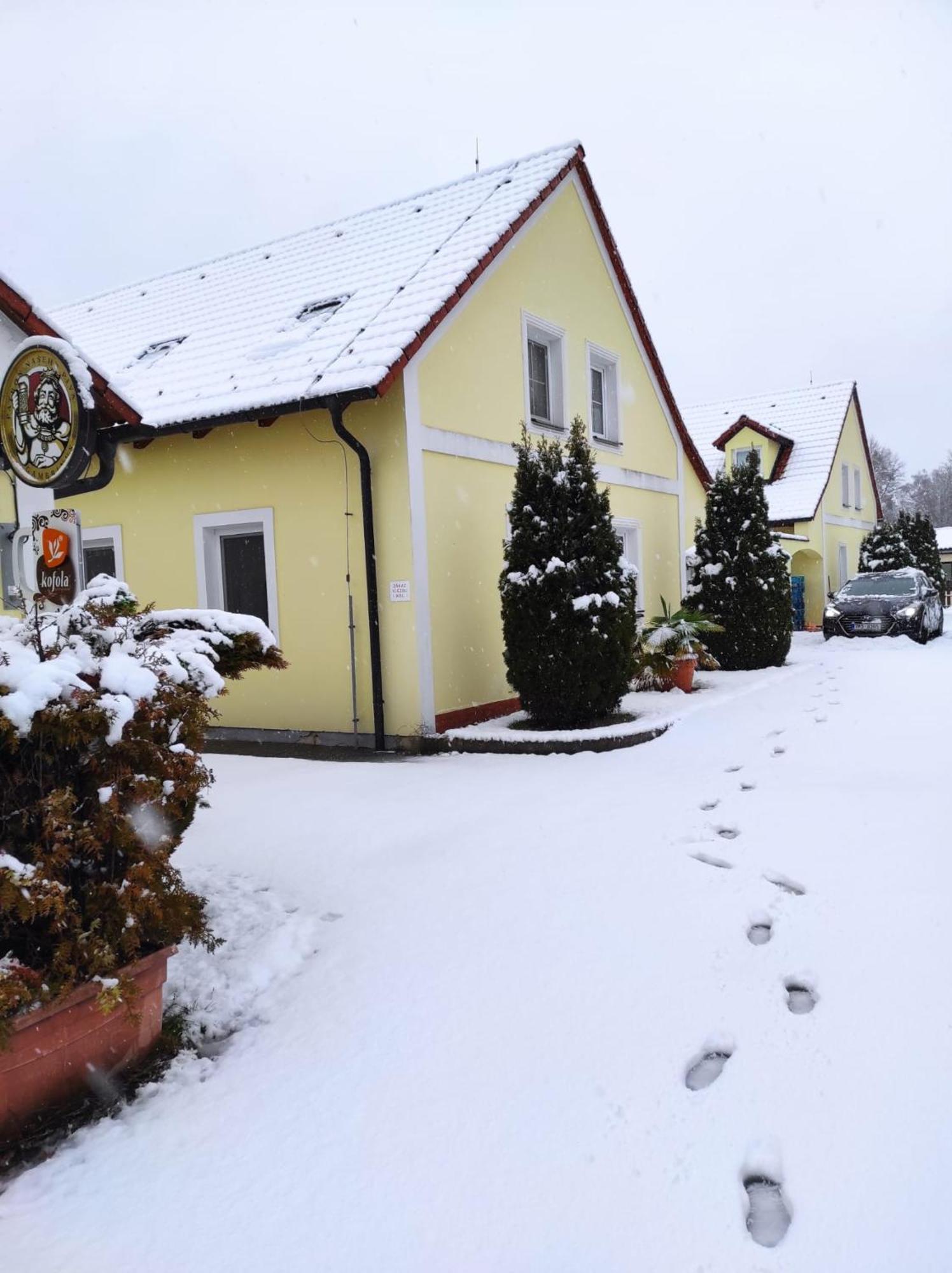 Penzion Kosky Hamr Buitenkant foto