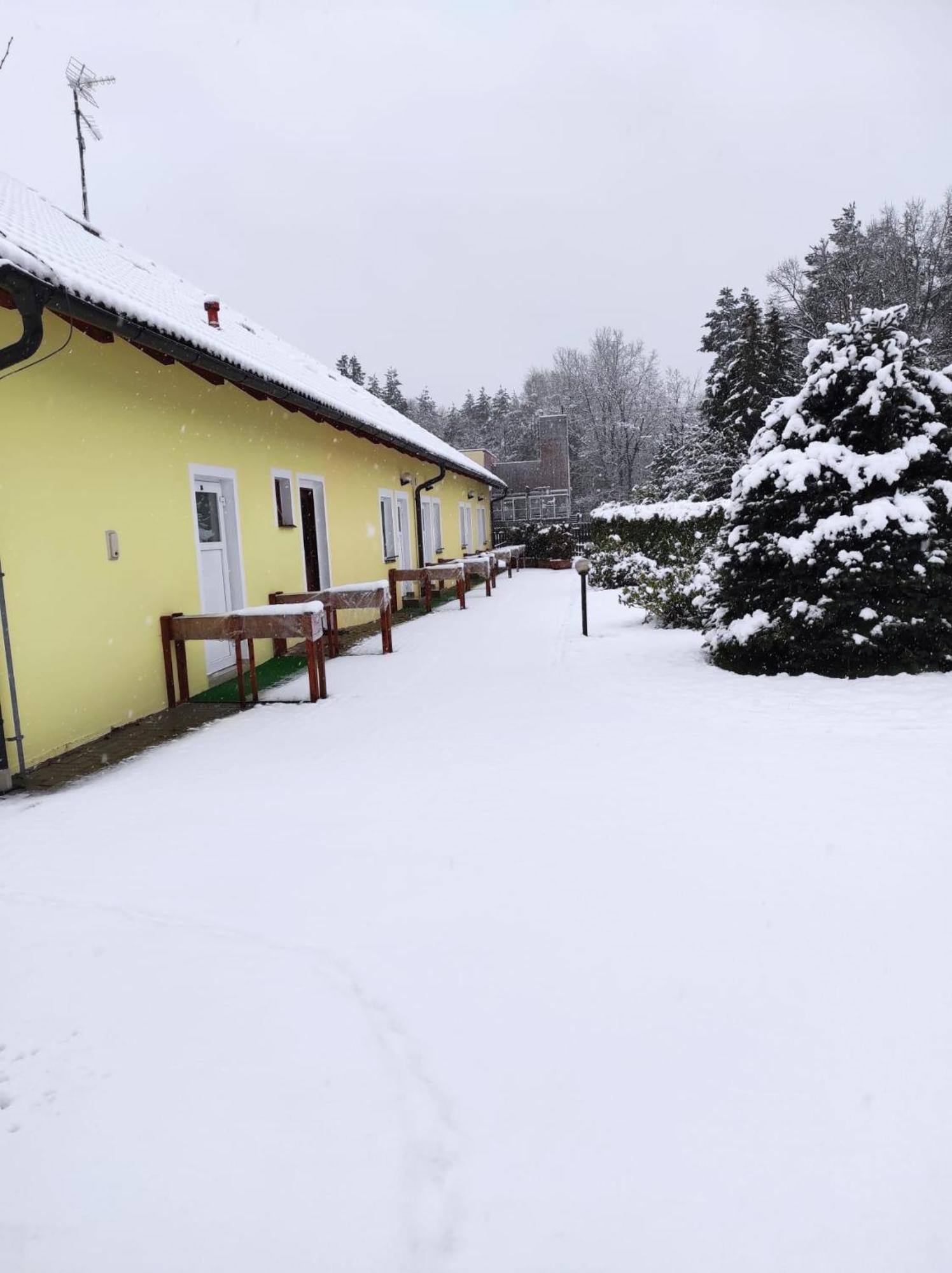 Penzion Kosky Hamr Buitenkant foto