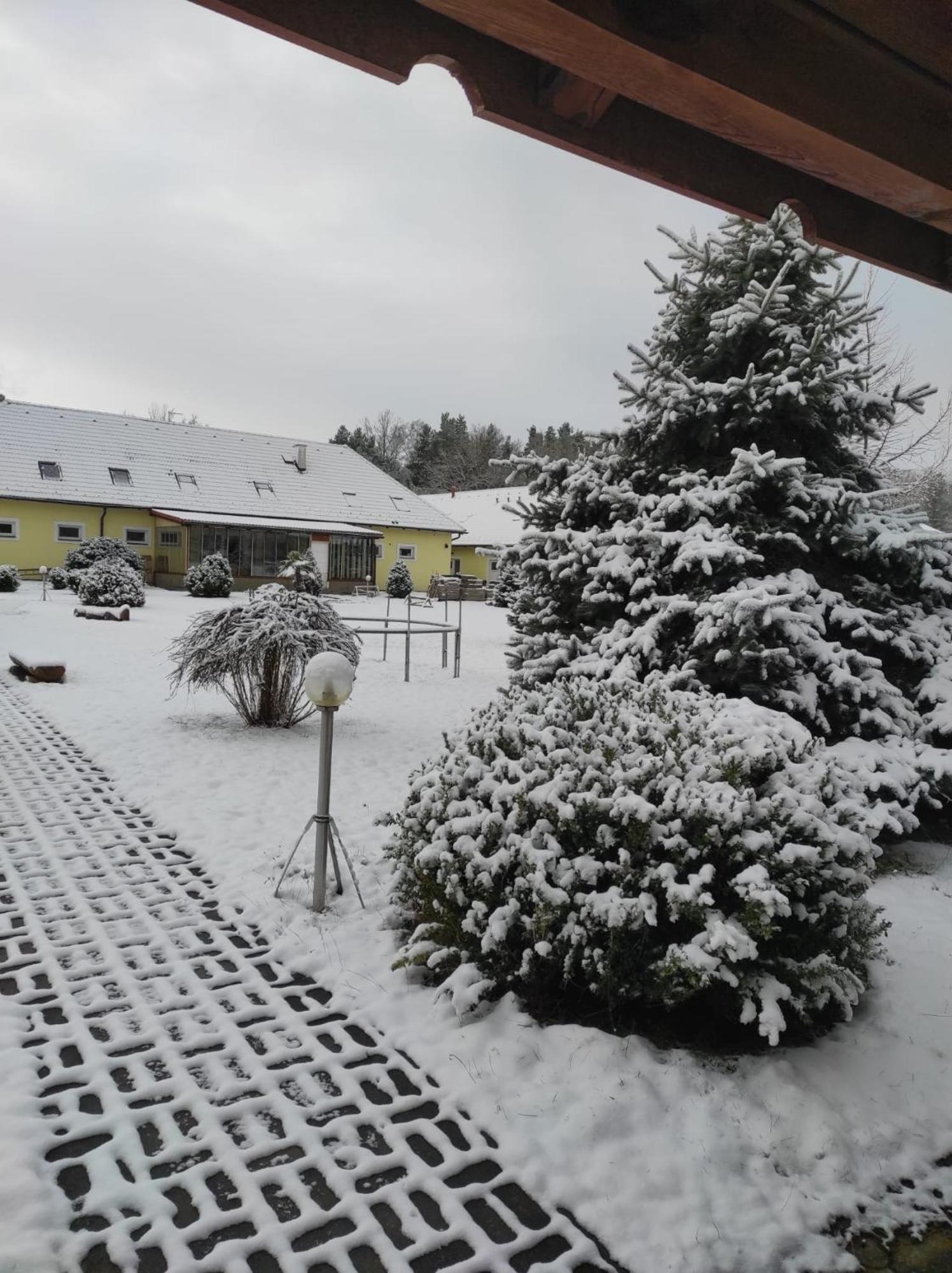Penzion Kosky Hamr Buitenkant foto