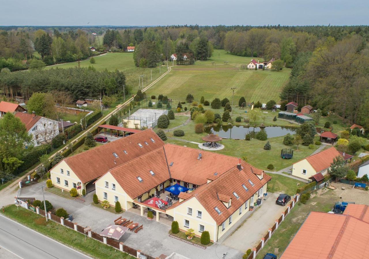 Penzion Kosky Hamr Buitenkant foto
